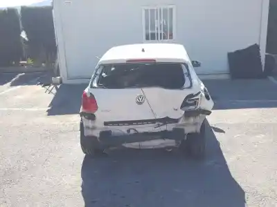 Veicolo di demolizione volkswagen polo (6r1) advance dell'anno 2011 alimentato cggb