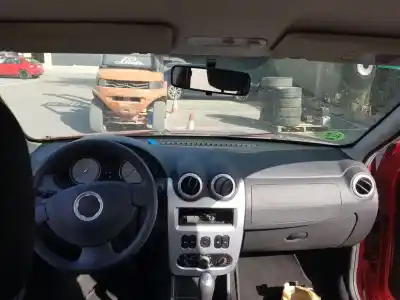 Scrapping Vehicle dacia sandero ambiance of the year 2010 powered d4f732