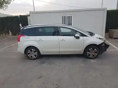 Veicolo di demolizione peugeot 5008 premium dell'anno 2011 alimentato rh02