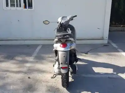 Veicolo di demolizione piaggio (vespa) liberty liberty 50 dell'anno 2008 alimentato c424m