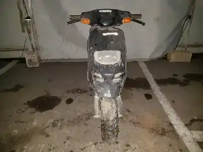 Veículo de Sucata piaggio (vespa) typhoon (tph) 50 50 do ano 2000 alimentado 