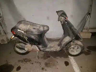 Veículo de Sucata piaggio (vespa) typhoon (tph) 50 50 do ano 2000 alimentado 