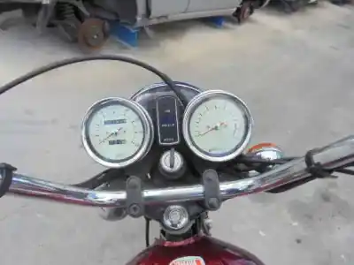 Véhicule à la ferraille yamaha                                             sr 250                                                                                                                                                                                                                                                     sr 250                                                                                                                                                                                                                                                     de l'année 1991 alimenté 21l