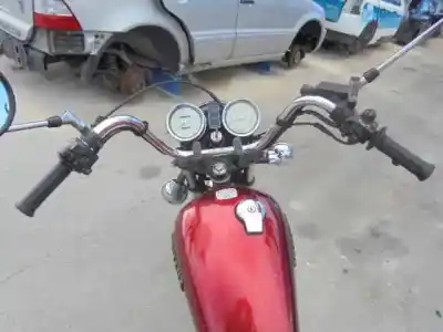 Véhicule à la ferraille yamaha                                             sr 250                                                                                                                                                                                                                                                     sr 250                                                                                                                                                                                                                                                     de l'année 1991 alimenté 21l