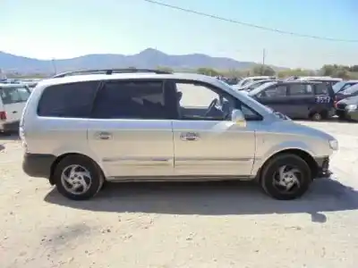 Sloopvoertuig hyundai trajet 2.0 crdi van het jaar 2004 aangedreven d4ea