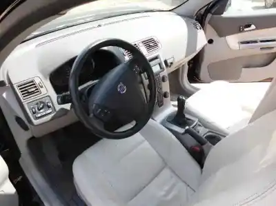 Veículo de Sucata volvo c30 2.0 d do ano 2007 alimentado d4204t