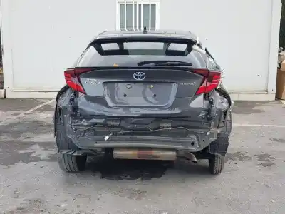 Véhicule à la ferraille toyota                                             c-hr                                                                                                                                                                                                                                                       hybrid dynamic                                                                                                                                                                                                                                             de l'année 2020 alimenté m20a-fxs
