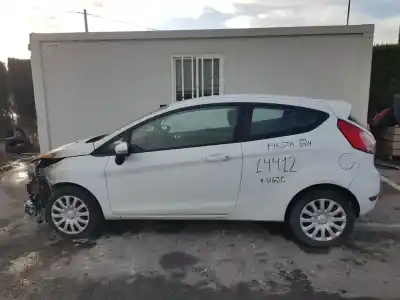 Veículo de Sucata ford                                               fiesta (ccn)                                                                                                                                                                                                                                               ambiente do ano 2014 alimentado ugjc