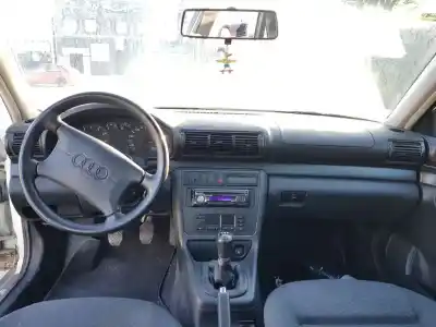 Vehicul casat audi a4 berlina (b5) 1.8 t al anului 1997 alimentat aeb