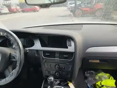 Veículo de Sucata audi a4 berlina (b8) e do ano 2010 alimentado cagb