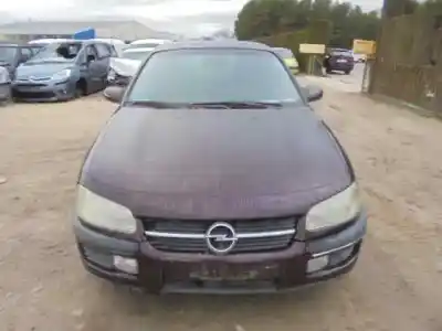 Veículo de Sucata opel omega b básico berlina do ano 1996 alimentado 25dt