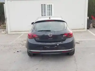 Veículo de Sucata opel astra j lim. cosmo do ano 2013 alimentado a17dts