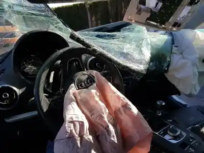 Veicolo di demolizione audi a3 (8v) ambiente ultra dell'anno 2017 alimentato czea