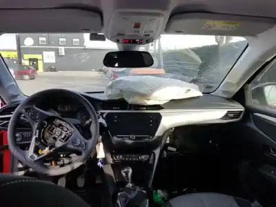 Veicolo di demolizione opel corsa c edition dell'anno 2020 alimentato hm05