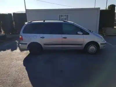 Verschrottungsfahrzeug ford galaxy (vy) ghia des jahres 2004 angetrieben asz