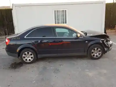 Veículo de Sucata audi a4 berlina (8e) 1.9 tdi (96kw) do ano 2003 alimentado awx