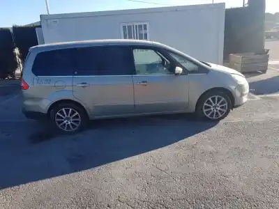 Veicolo di demolizione ford galaxy (ca1) ghia dell'anno 2010 alimentato qxwb