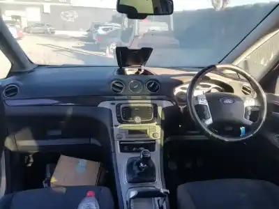 Veicolo di demolizione ford galaxy (ca1) ghia dell'anno 2010 alimentato qxwb