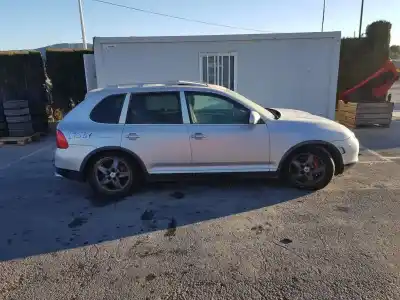 Здавання транспортного засобу porsche cayenne (typ 9pa) turbo року 2004 потужний m4850