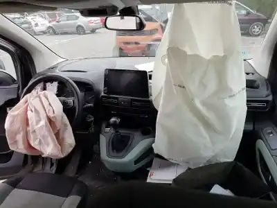 Veículo de Sucata citroen berlingo feel m do ano 2021 alimentado yh01