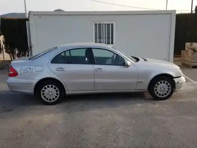 Veicolo di demolizione mercedes-benz clase e (w211) berlina e 220 cdi (211.006) dell'anno 2002 alimentato 646961