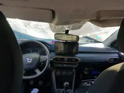 Veículo de Sucata dacia sandero stepway do ano 2021 alimentado h4df4