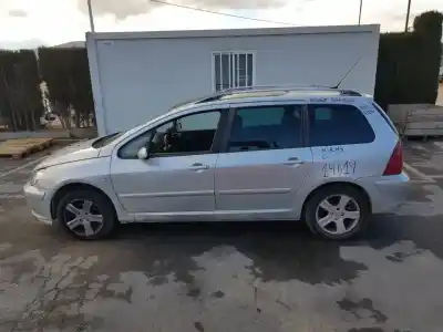 Scrapping Vehicle peugeot 307 break / sw (s1) sw of the year 2004 powered rhs