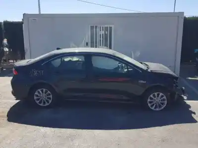 Veicolo di demolizione toyota corolla (e21) hybrid active dell'anno 2021 alimentato 2zr