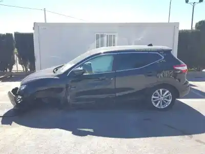 Véhicule à la ferraille NISSAN QASHQAI (J11) Acenta de l'année 2015 alimenté K9K636