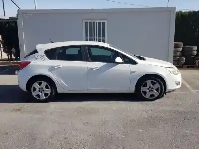 Scrapping Vehicle opel astra j lim. cosmo of the year 2010 powered a16xer