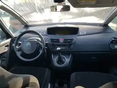 Scrapping Vehicle citroen c4 picasso sx of the year 2008 powered 9hz