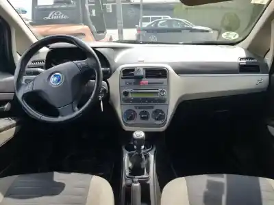 Veicolo di demolizione fiat grande punto (199) 1.4 16v dynamic (01.2007->) dell'anno 2007 alimentato 199a6000