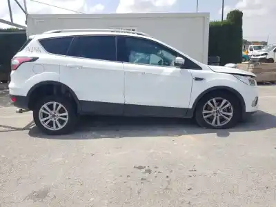 Здавання транспортного засобу ford kuga (cbs) titanium року 2019 потужний bnmc