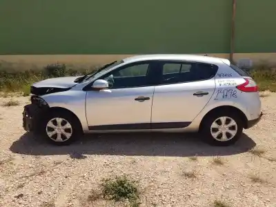 Vehicul casat renault                                            megane iii berlina 5 p                                                                                                                                                                                                                                     authentique                                                                                                                                                                                                                                                al anului 2012 alimentat k9kh834