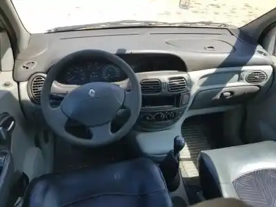 Sloopvoertuig renault scénic i monospace (ja0/1_, fa0_) 1.9 dti (ja1u) van het jaar 2001 aangedreven f9q744