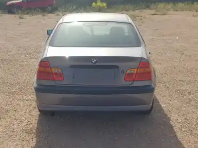 Veicolo di demolizione bmw serie 3 berlina (e46) 316i dell'anno 2002 alimentato n46b18a