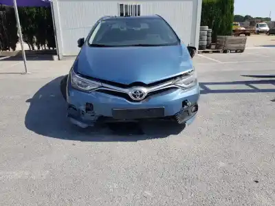 Verschrottungsfahrzeug toyota auris active des jahres 2015 angetrieben 8nr