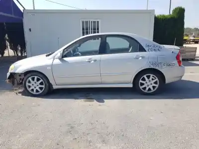 Veículo de Sucata KIA CERATO 2.0 LX CRDi Familiar do ano 2006 alimentado D4EA