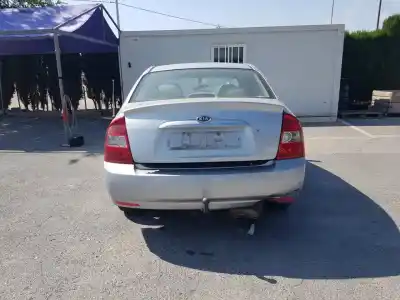 Sloopvoertuig kia cerato 2.0 lx crdi familiar van het jaar 2006 aangedreven d4ea