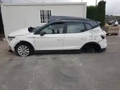 Veículo de Sucata SEAT                                               ARONA                                                                                                                                                                                                                                                      Style                                                                                                                                                                                                                                                      do ano 2021 alimentado DLAA