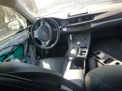 Scrapping Vehicle lexus ct 200h of the year 2011 powered 2zr