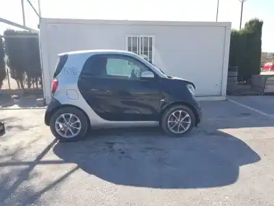Veículo de Sucata smart fortwo coupe basis (52kw) (453.342) do ano 2015 alimentado h4d