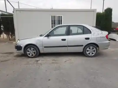 Veicolo di demolizione HYUNDAI ACCENT (LC) GL 4P dell'anno 2003 alimentato G4EA
