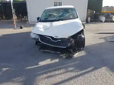 Verschrottungsfahrzeug skoda rapid active des jahres 2018 angetrieben chzb