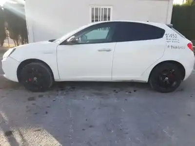 Здавання транспортного засобу alfa romeo giulietta (191) distinctive року 2013 потужний 940a3000