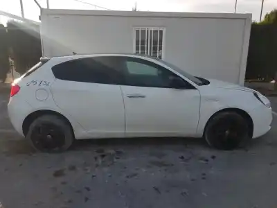 Здавання транспортного засобу alfa romeo giulietta (191) distinctive року 2013 потужний 940a3000