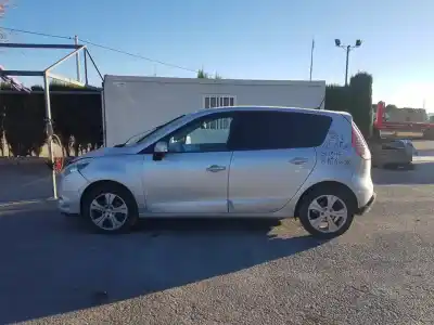 Здавання транспортного засобу renault scenic iii dynamique року 2011 потужний k9k836