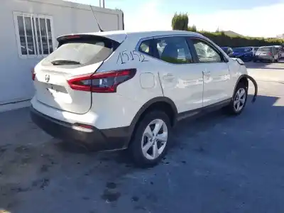 Véhicule à la ferraille nissan                                             qashqai (j11)                                                                                                                                                                                                                                              acenta                                                                                                                                                                                                                                                     de l'année 2018 alimenté hra2ddt