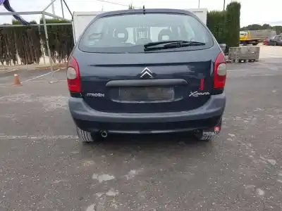 Sloopvoertuig citroen xsara picasso 1.6 16v exclusive van het jaar 2001 aangedreven nfv
