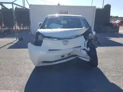 Veículo de Sucata toyota iq básico do ano 2010 alimentado 1kr